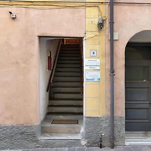 Secondo Tiro Alloggio per agriturismo Cisano sul Neva